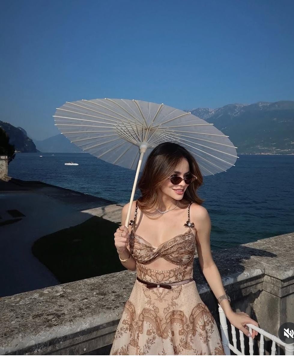 Beautiful Dress With Belt FT187