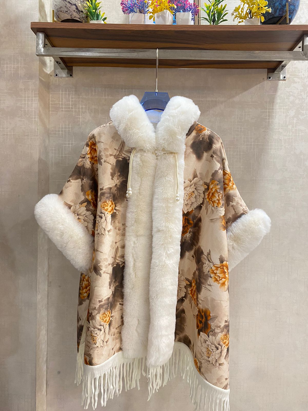 Beautiful Floral Print Cape FT183