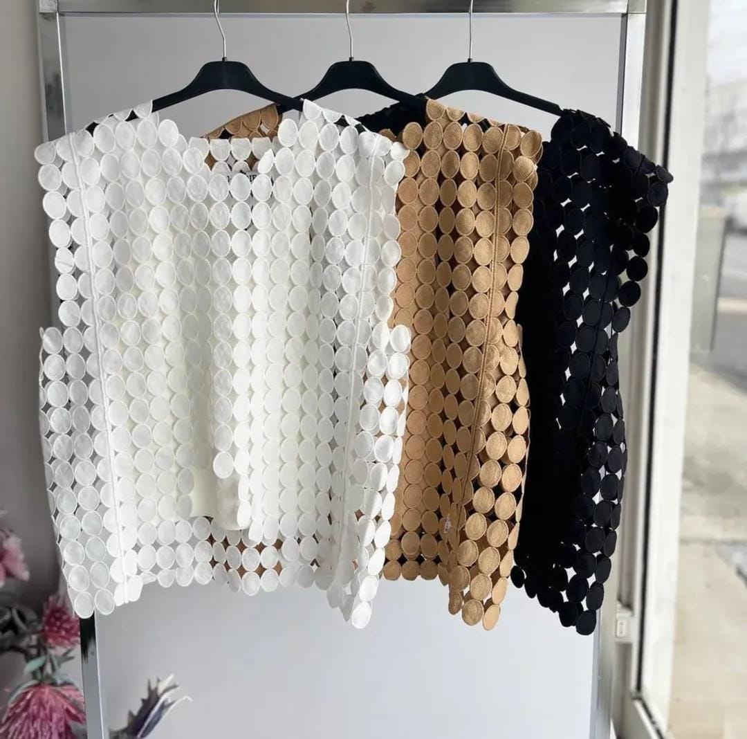 Beautiful Hollow Out Top FT014