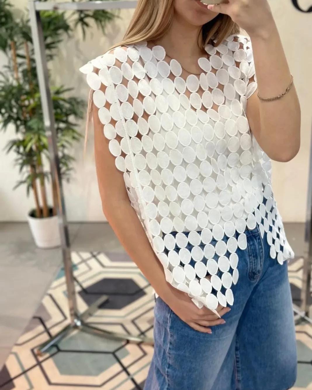 Beautiful Hollow Out Top FT014
