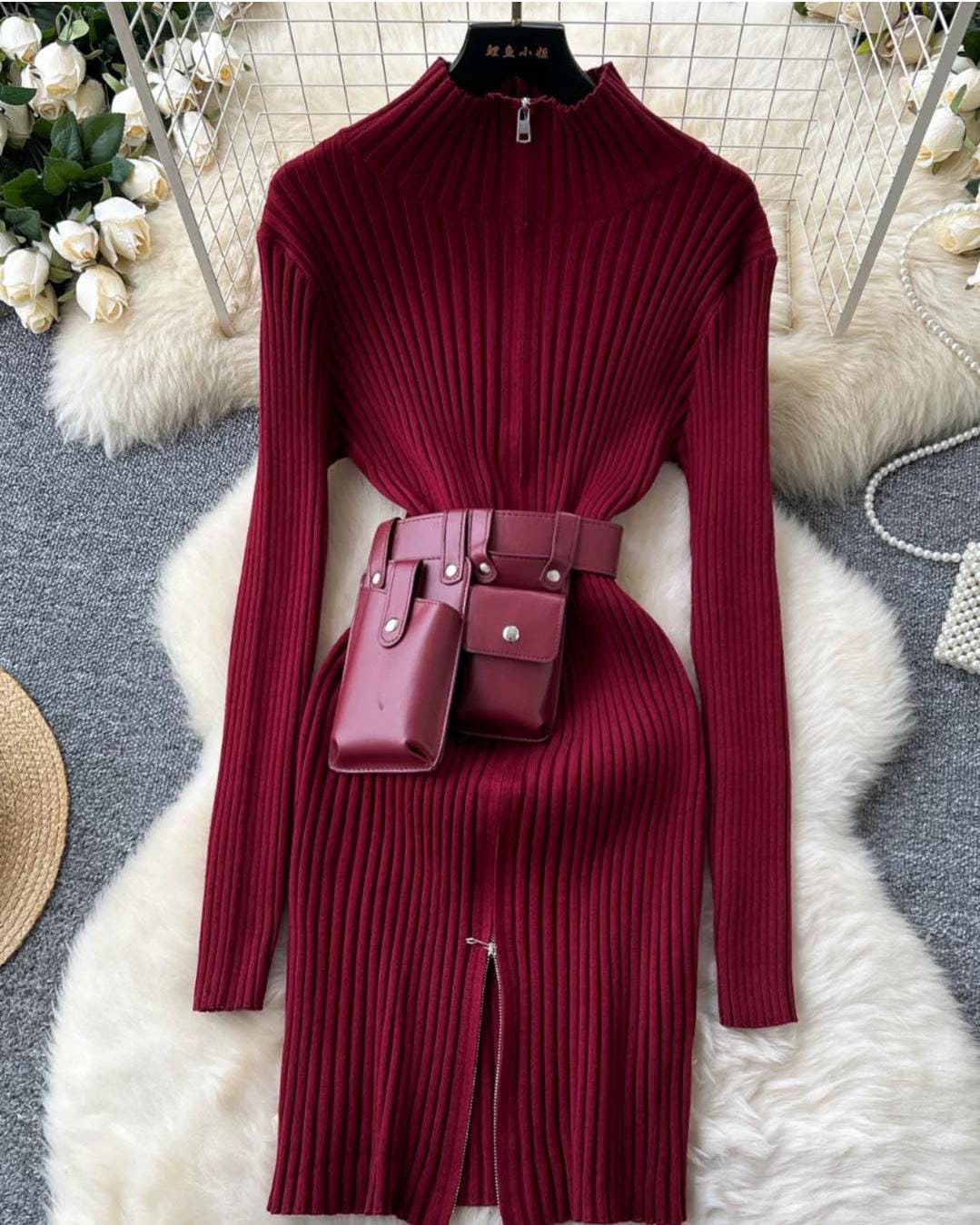 Beautiful Knitted Fabric Woollen Dress With Leather Belt FT001