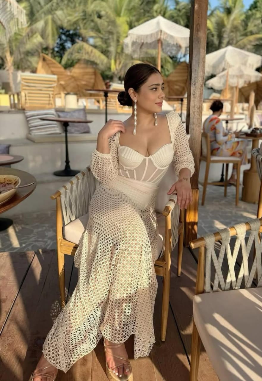 Beautiful Padded Beach Dress FT016