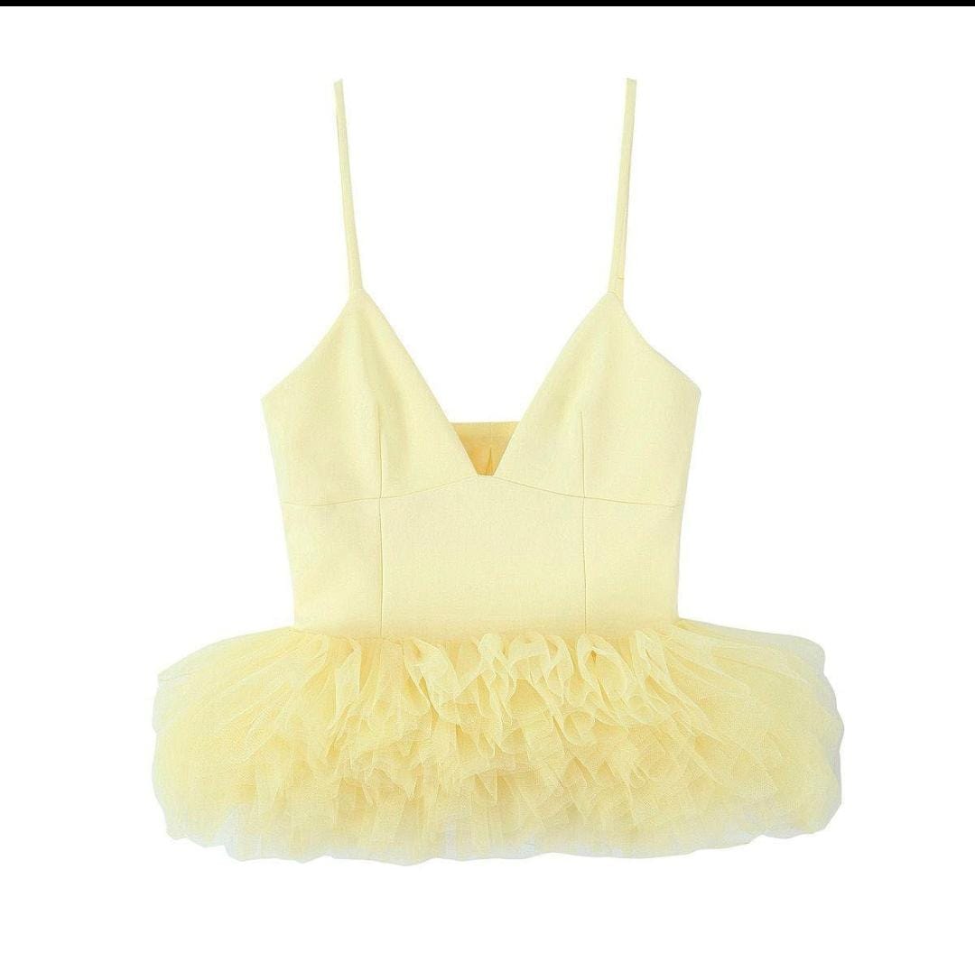 Cute Ruffle Top FT024