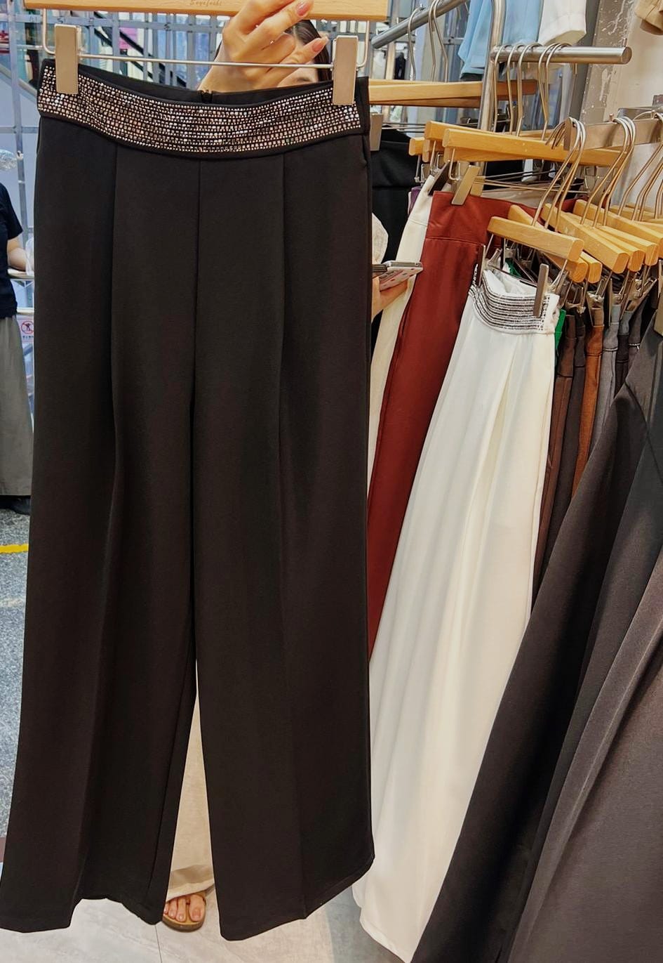 Embellished High Waist Pant FT207