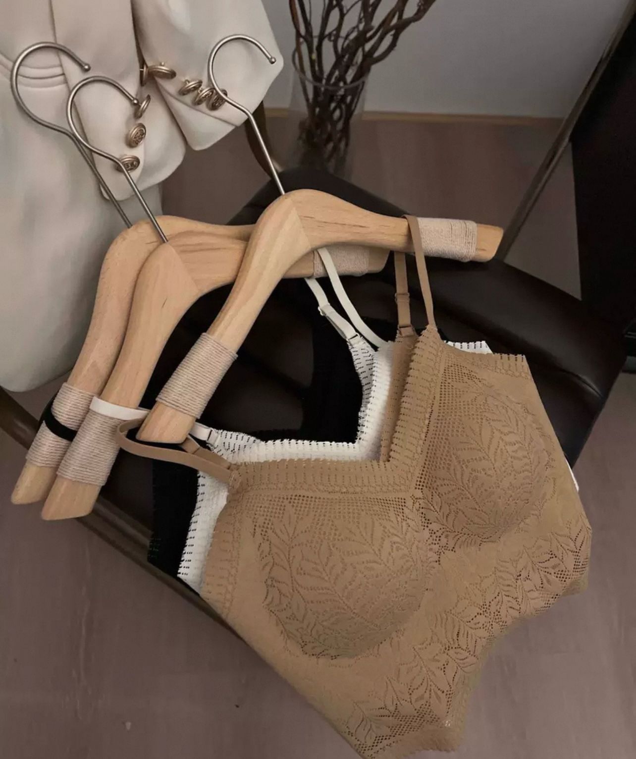 Lace Padded Top FT221