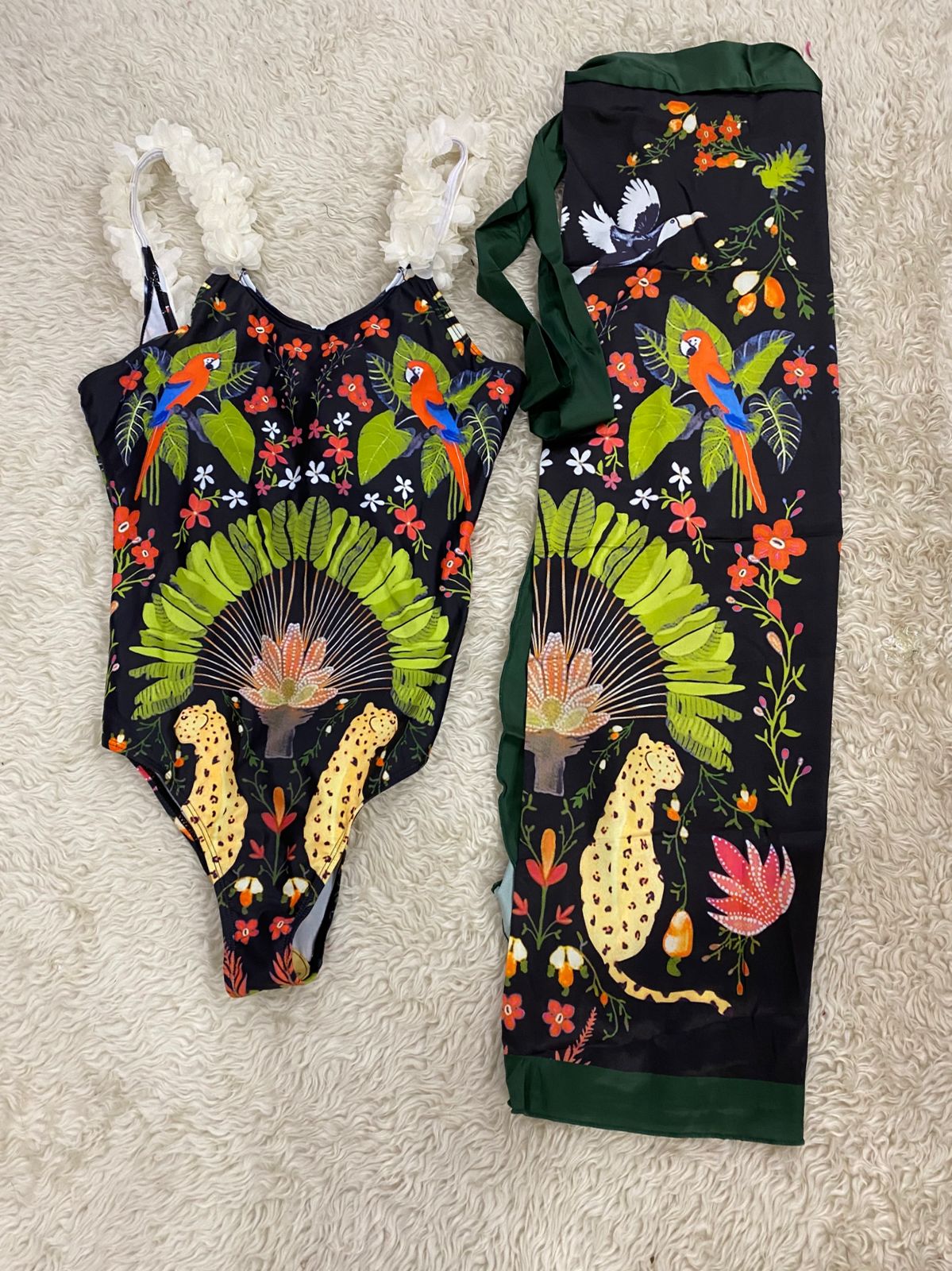 New Swimsuit With Sarong FT025
