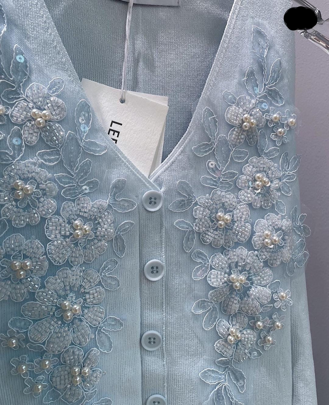 Embroidered Sleeveless Top FT272