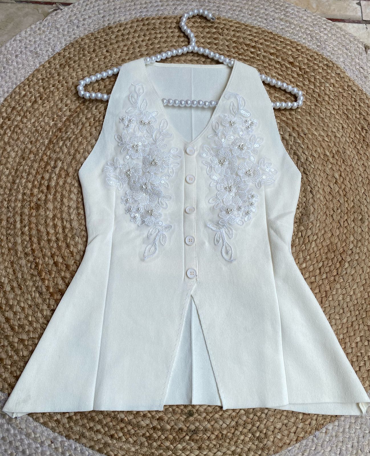 Embroidered Sleeveless Top FT272