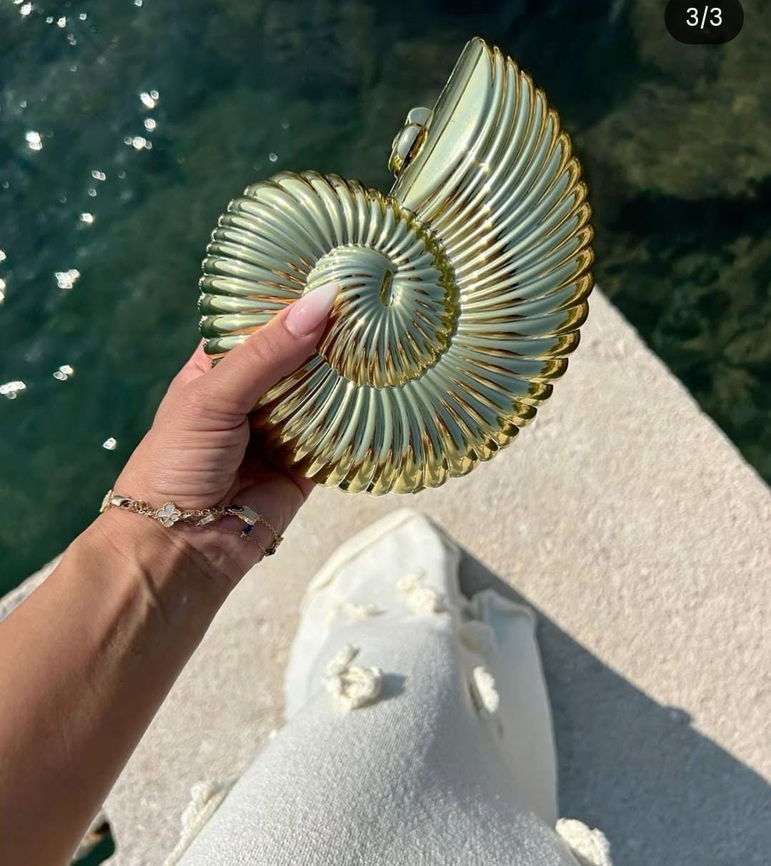 Seashell Shaped Golden Clutch/Sling FT286
