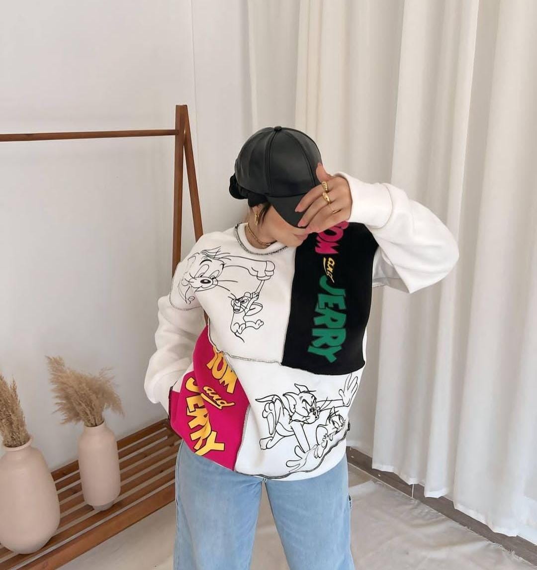 Quirky Sweatshirt FT320