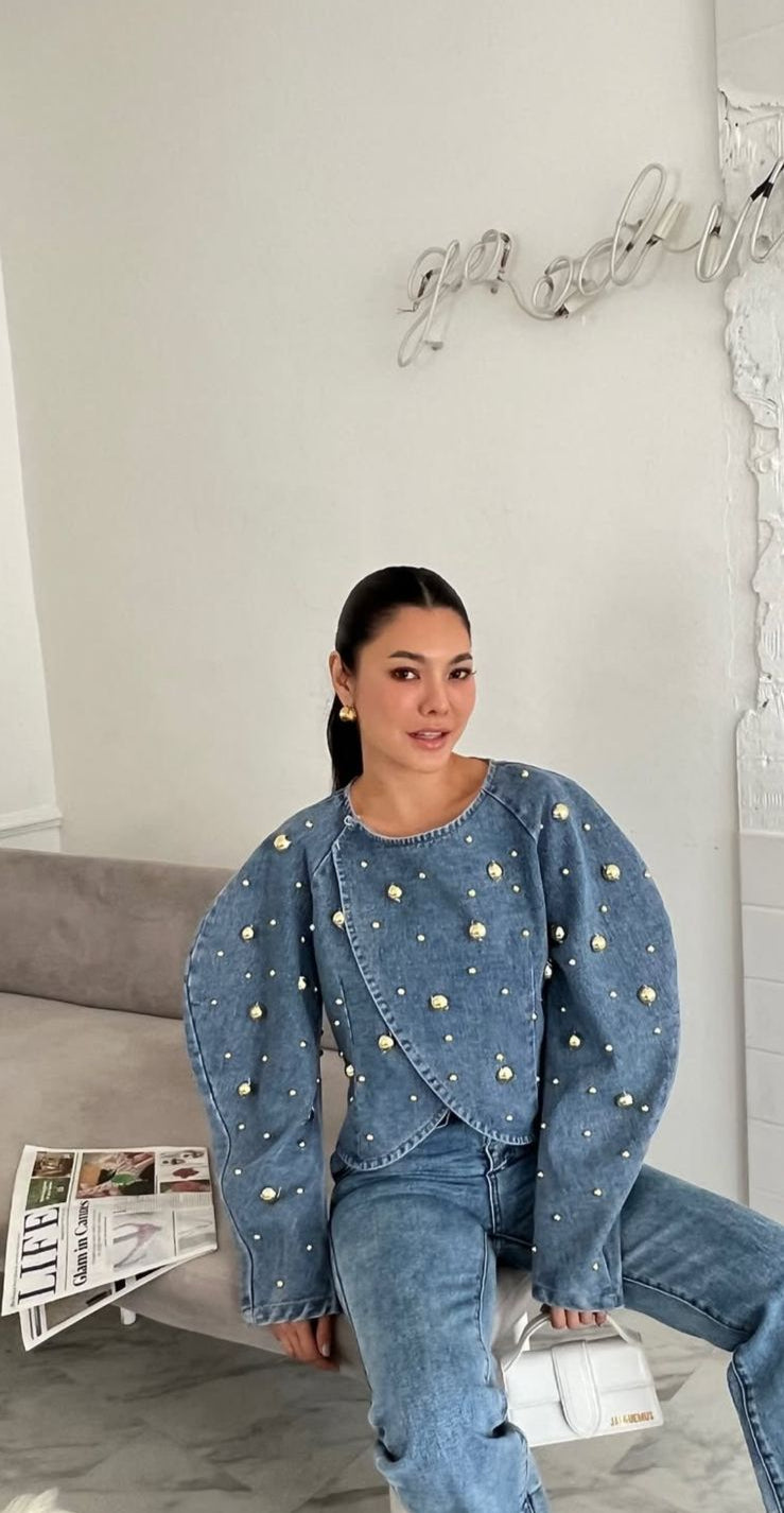 Denim Metallic Rivet Puff Sleeve Jacket FT358
