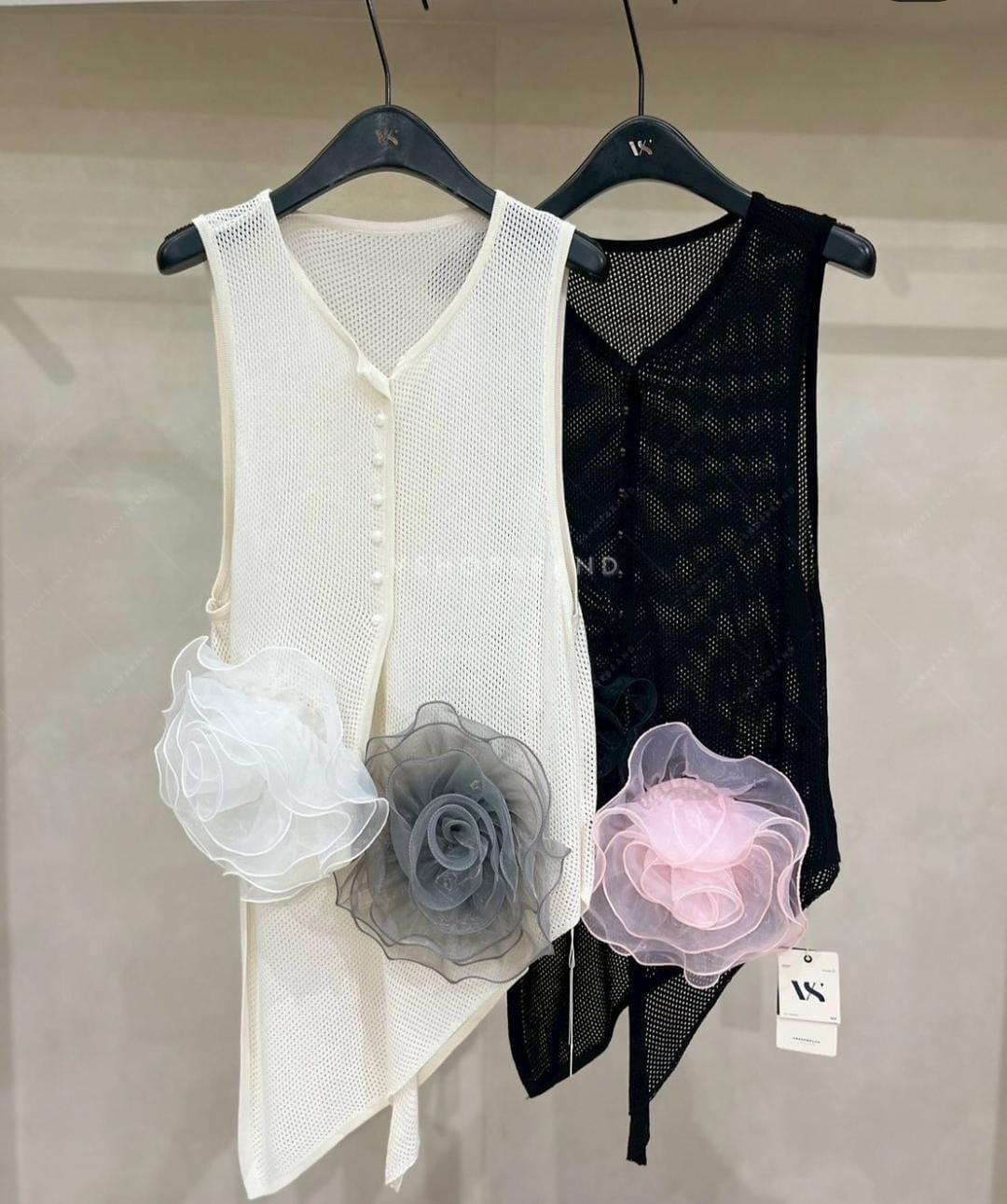 Stunning Top With 3D flower FT364