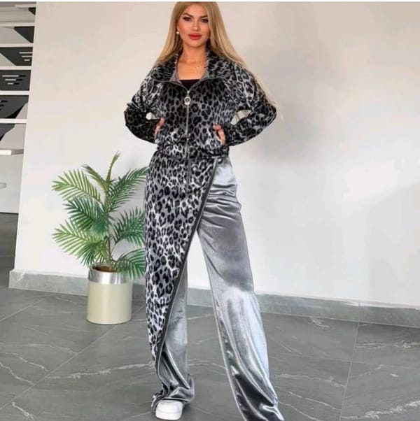 Winter Velvet Premium Tracksuit FT372