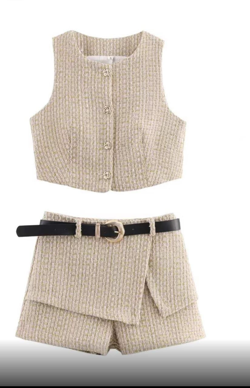 Textured Top and Shorts With Belt FT378