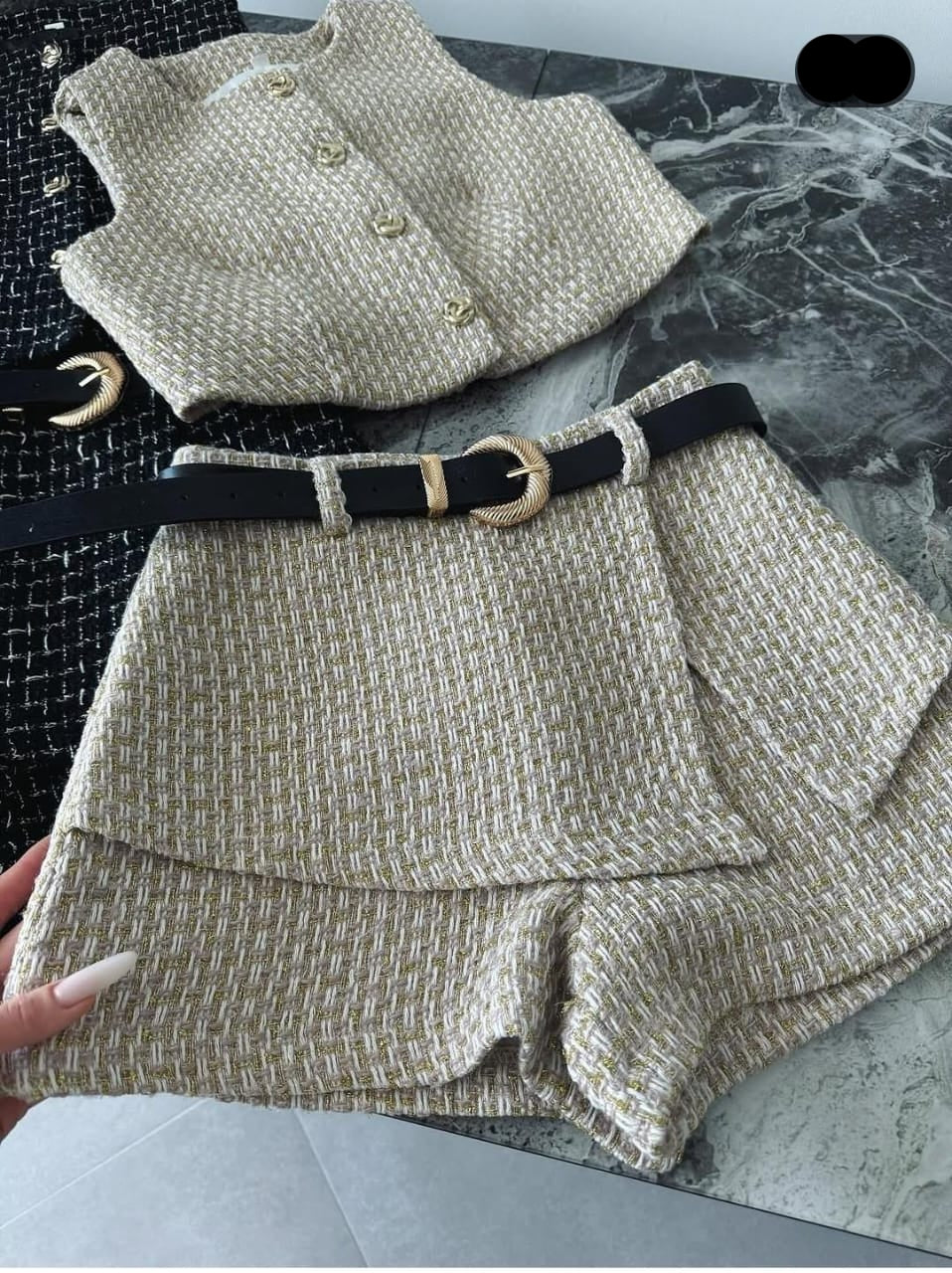 Textured Top and Shorts With Belt FT378