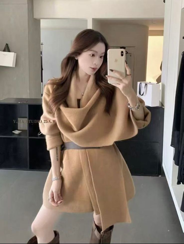 Woolen Cape with Belt FT384