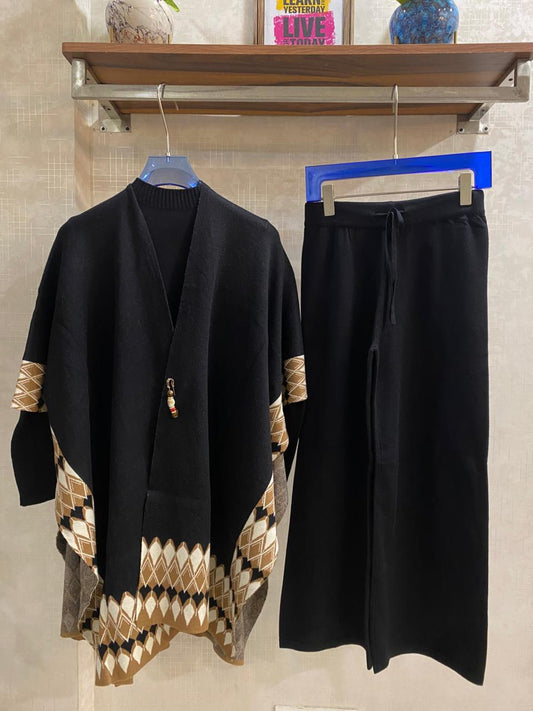 Woolen Embrace Cape Coord Set FT502