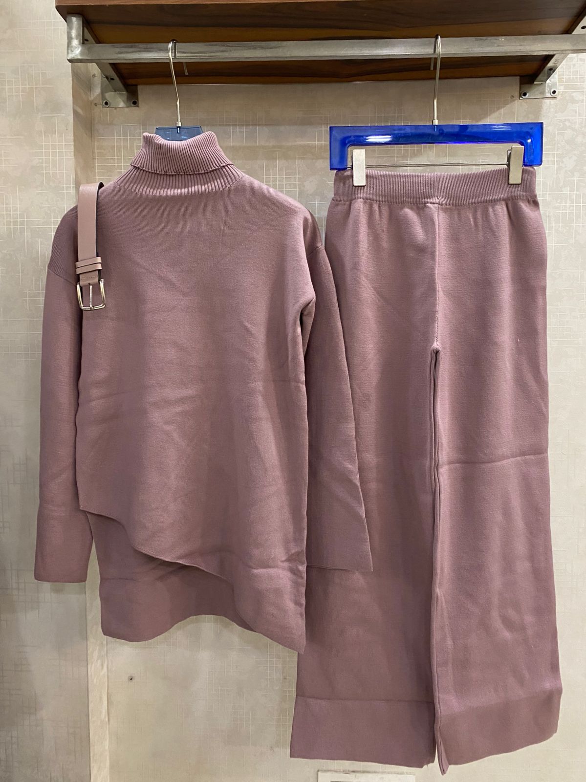 The Asymmetric Heavy Woolen Set FT517