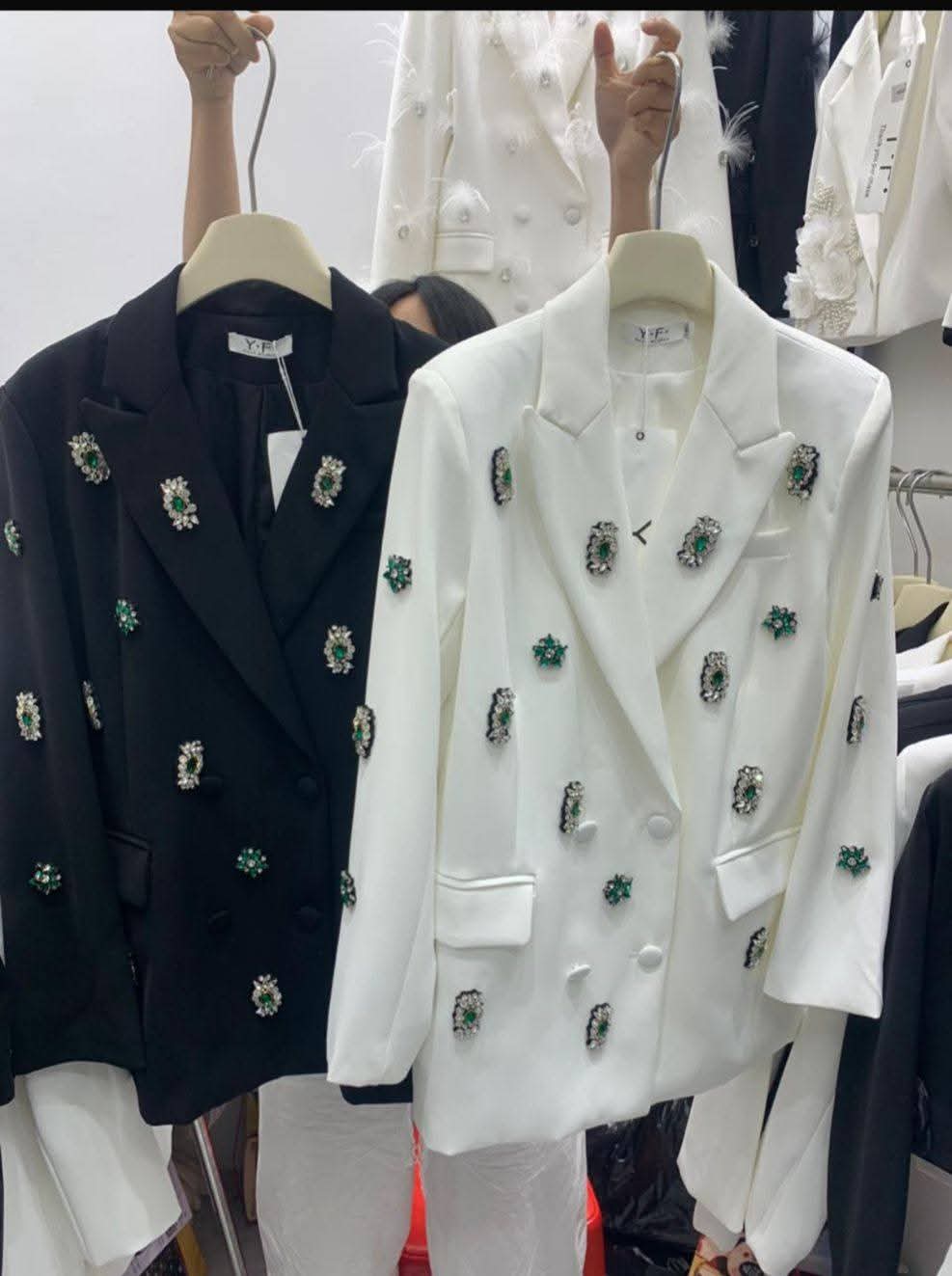 The Statement Gem Blazer FT535