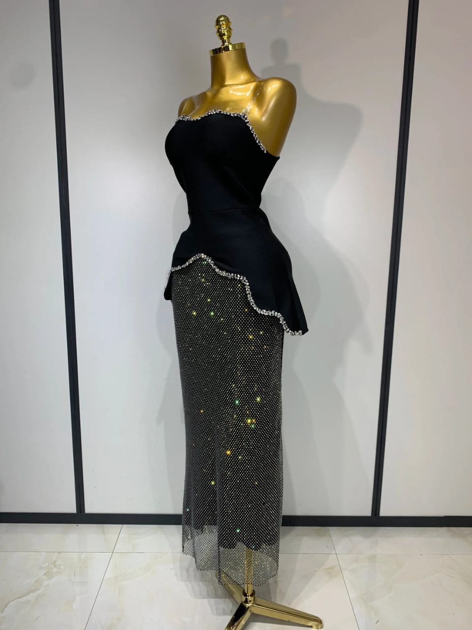 Assymetrical Embellished Top Rhinestone Skirt FT574