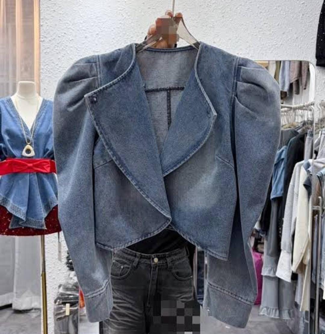 Beautiful Short Denim Jacket FT879