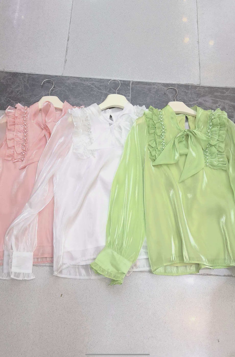 Pearl Detailed Top FT866