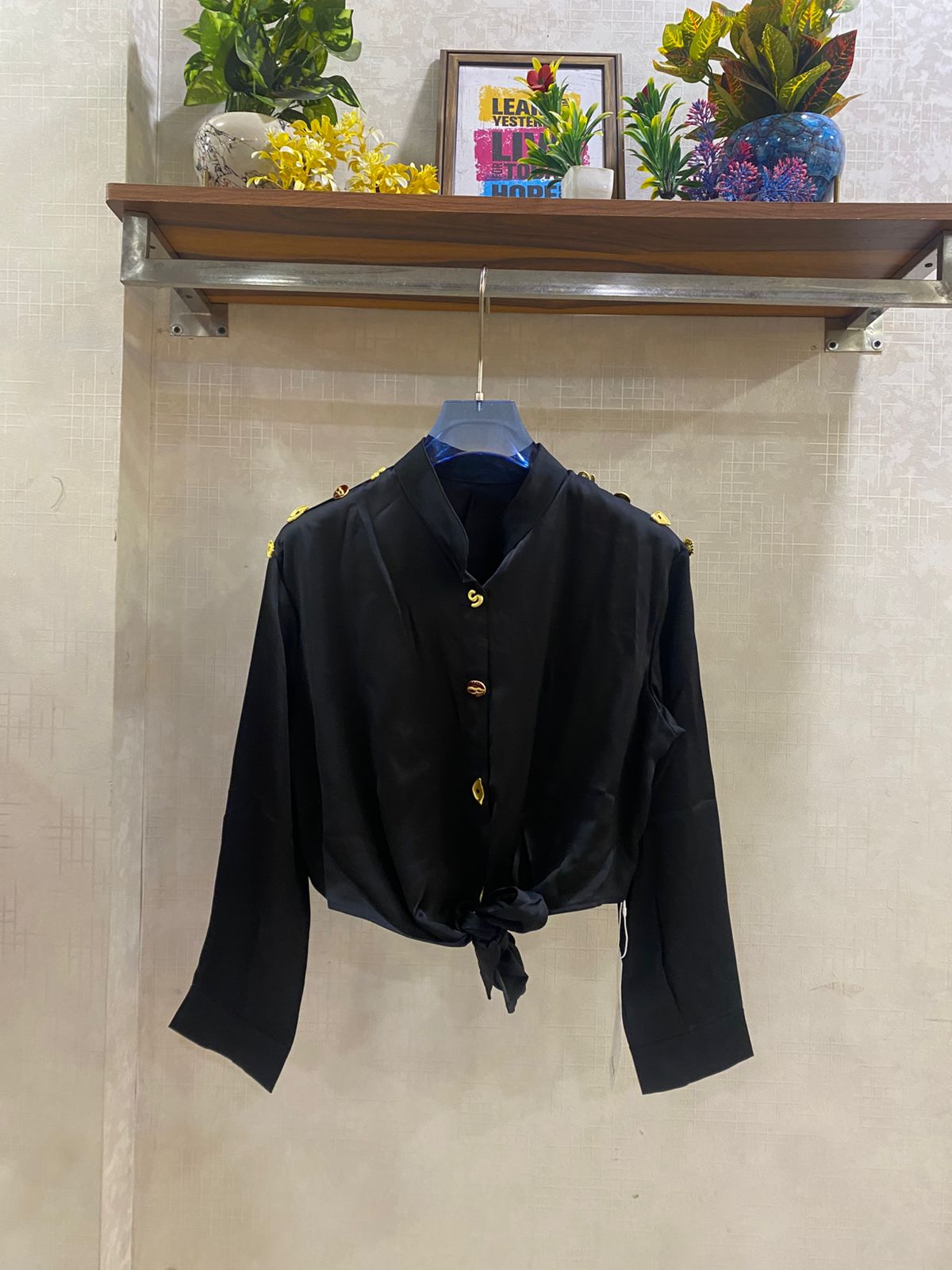 Cropped Knot Shirt FT745