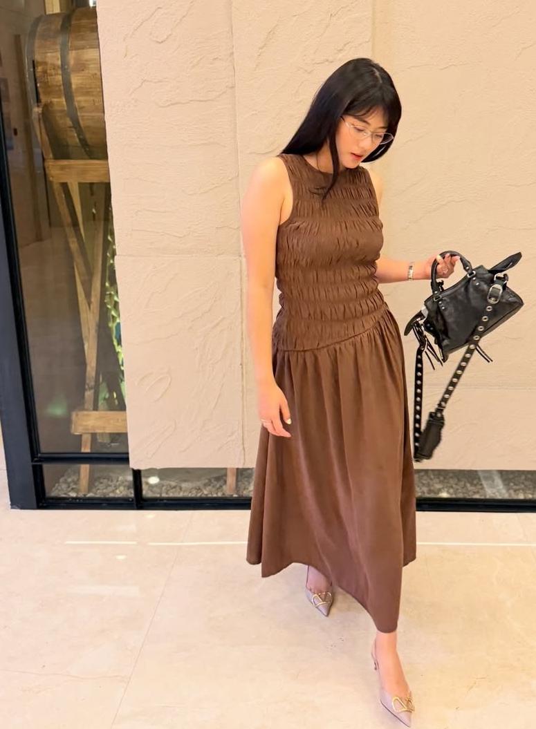 Voluminous Midi Dress FT814