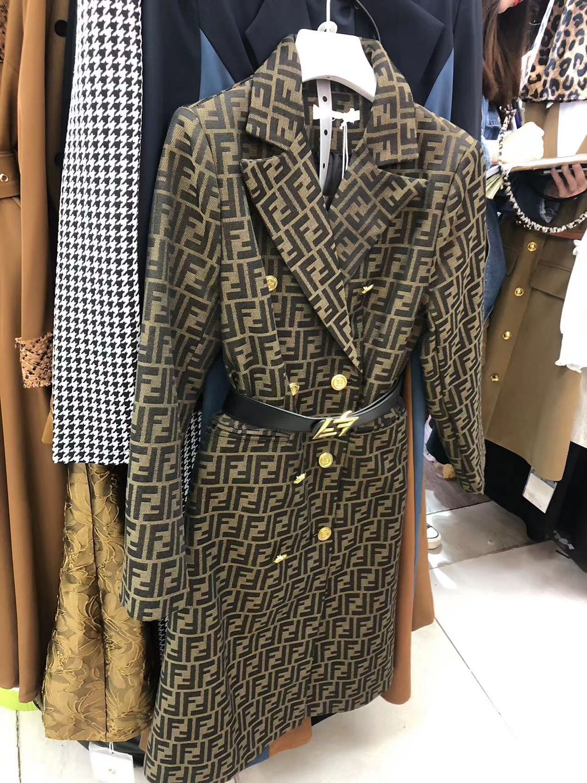 Beautiful Luxe double-breasted coat featuring signature monogram FT9486