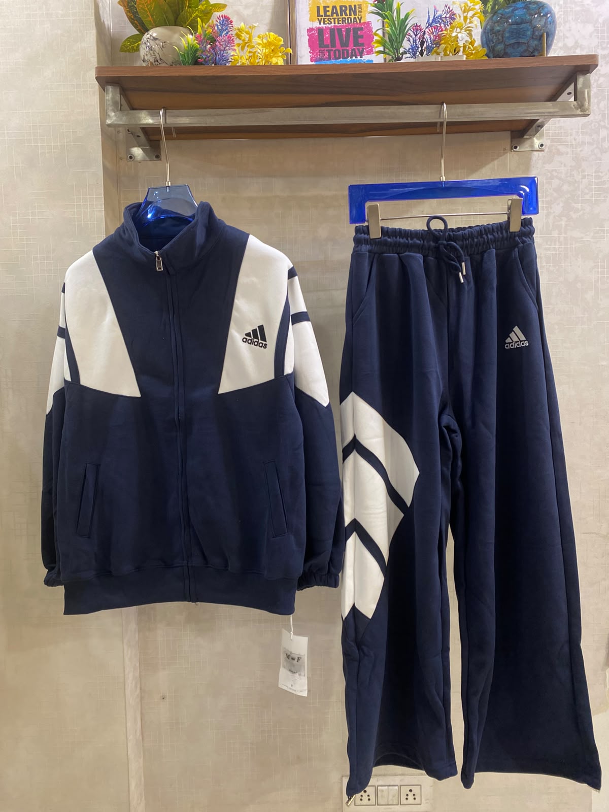 Elegant Retro-Revival Color block oversize Set FT965