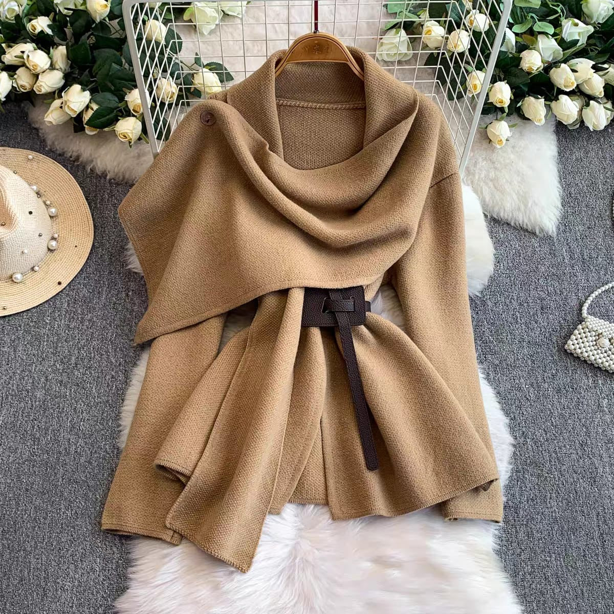 Woolen Cape with Belt FT384