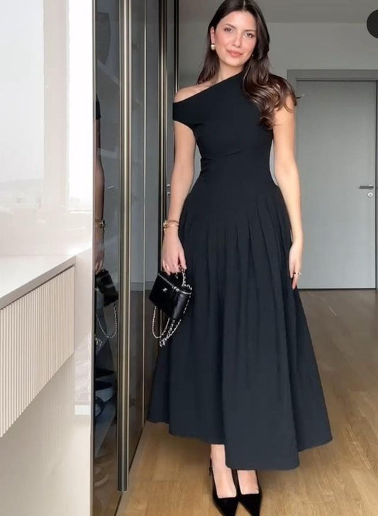 Elegant Slope Neck Slim Fit Dress FT035