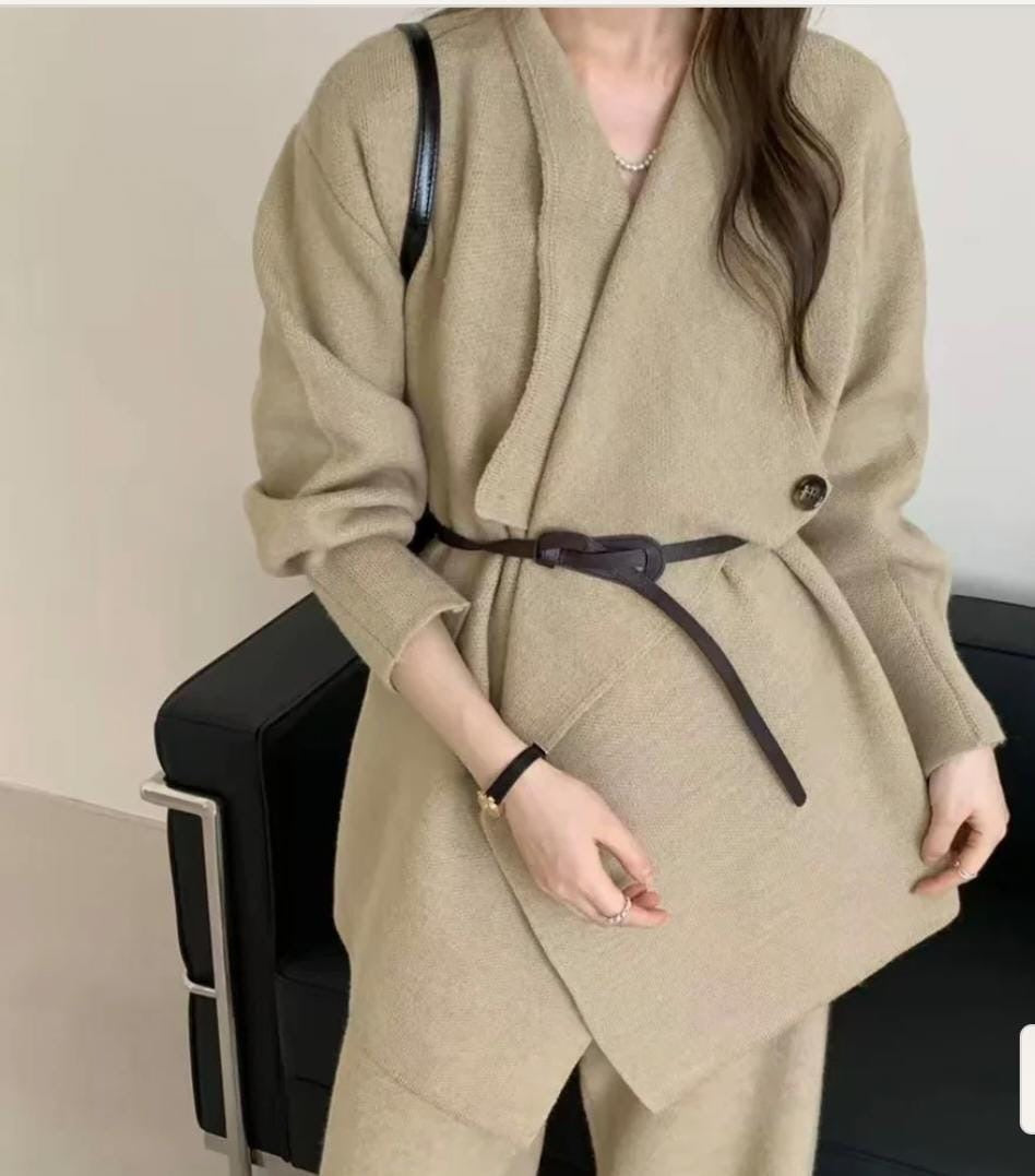 The Draped Cape Woolen Coord Set FT469