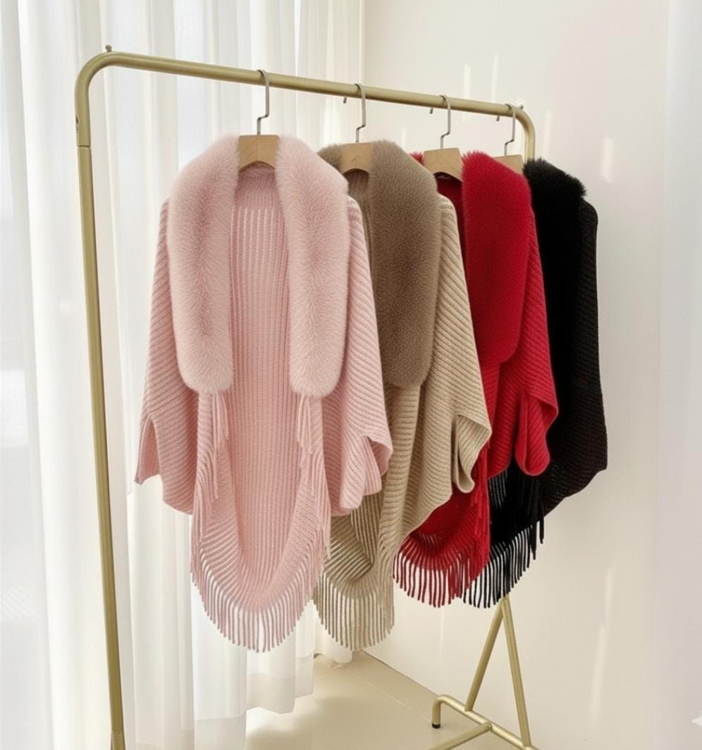 Soft  Fur Finges Cape FT513