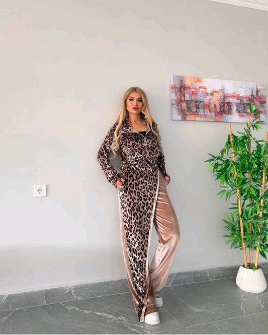 Winter Velvet Premium Tracksuit FT372