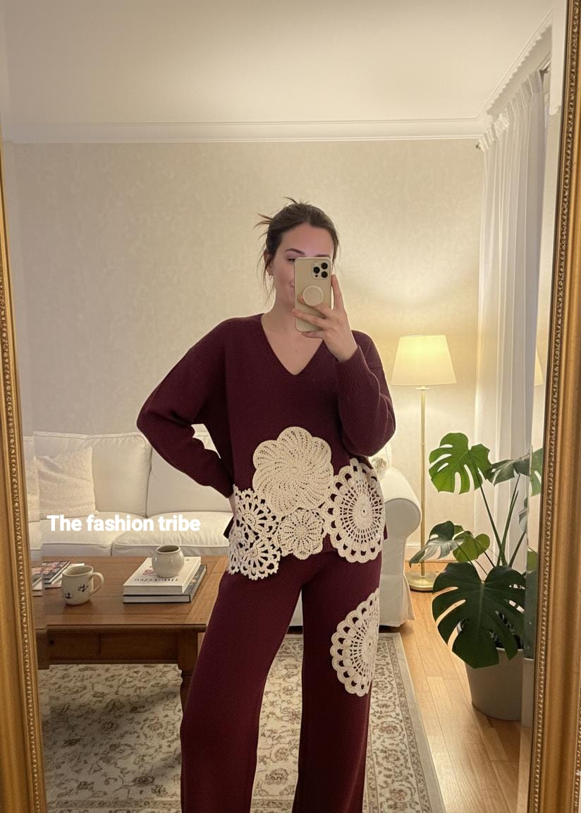 Artisan Woolen Crochet Detailed Set FT400