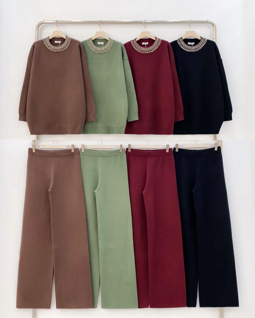 Full Studded Neckline Warm Coord Set FT451