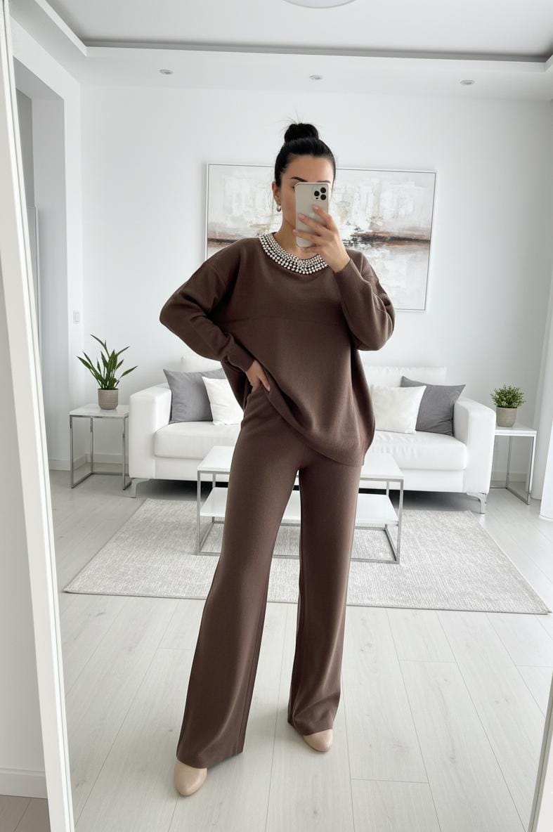 Full Studded Neckline Warm Coord Set FT451