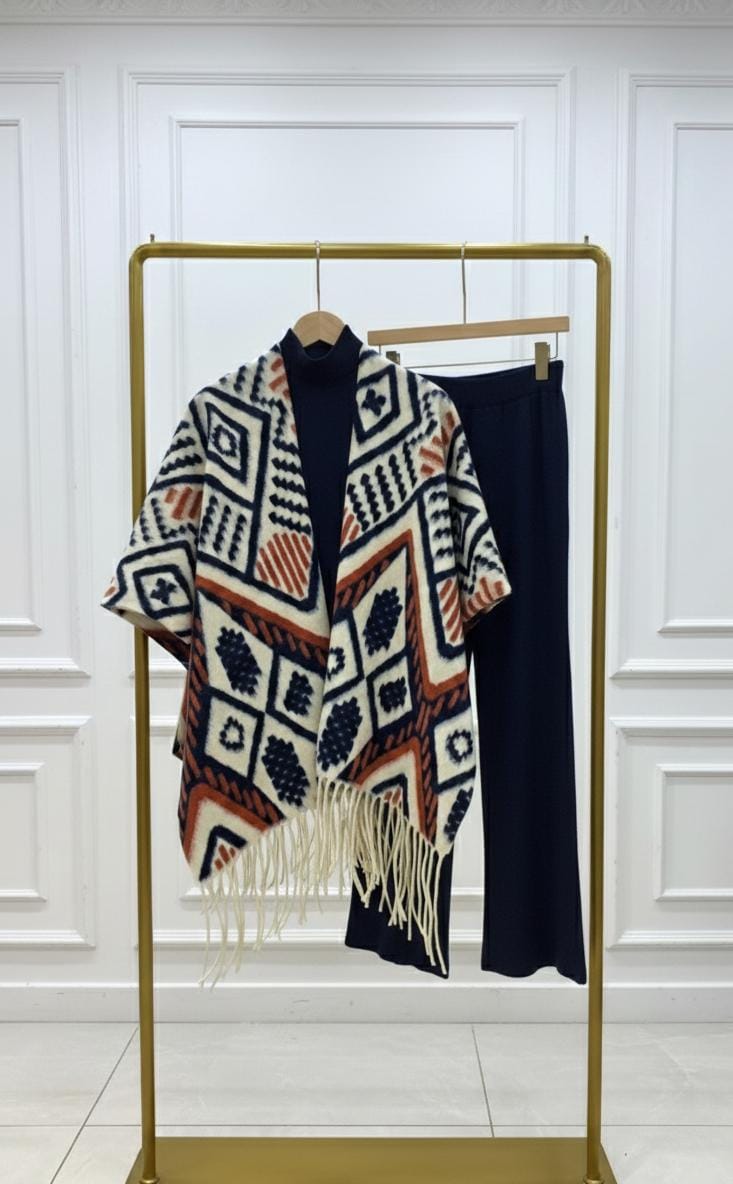 The Royal Retreat Coord Set with Heavy Woolen Stole FT492