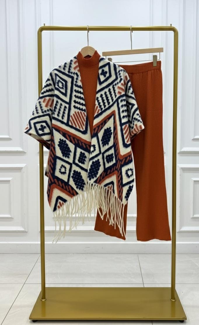 The Royal Retreat Coord Set with Heavy Woolen Stole FT492