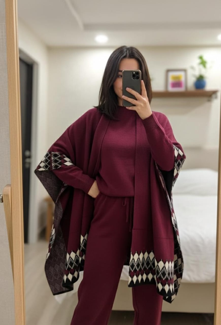 Woolen Embrace Cape Coord Set FT502