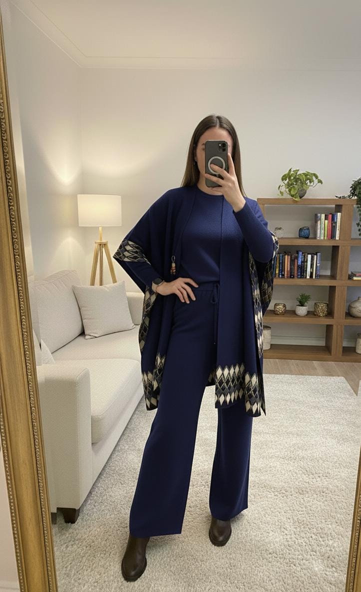 Woolen Embrace Cape Coord Set FT502