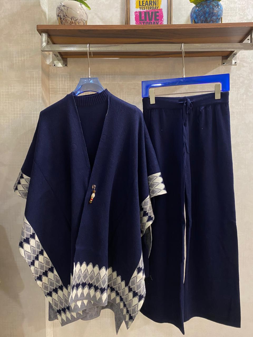 Woolen Embrace Cape Coord Set FT502