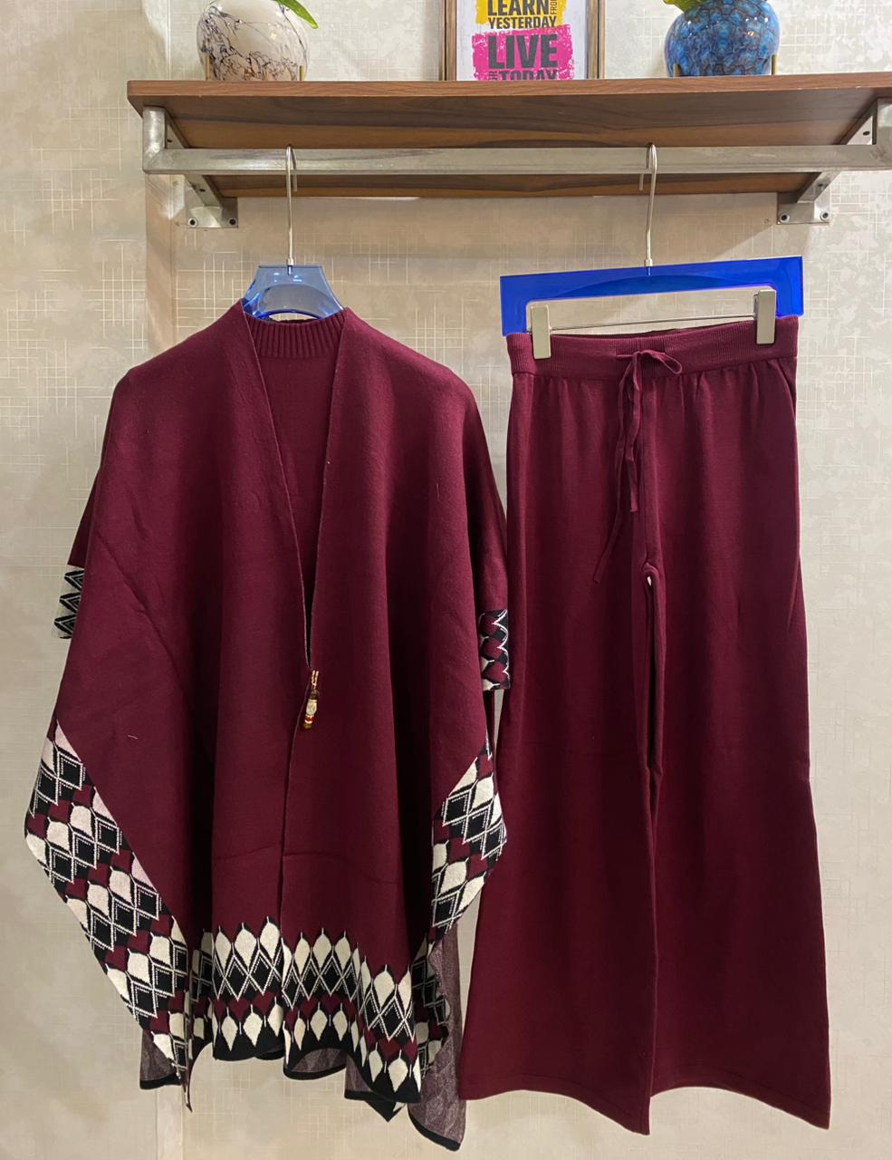 Woolen Embrace Cape Coord Set FT502