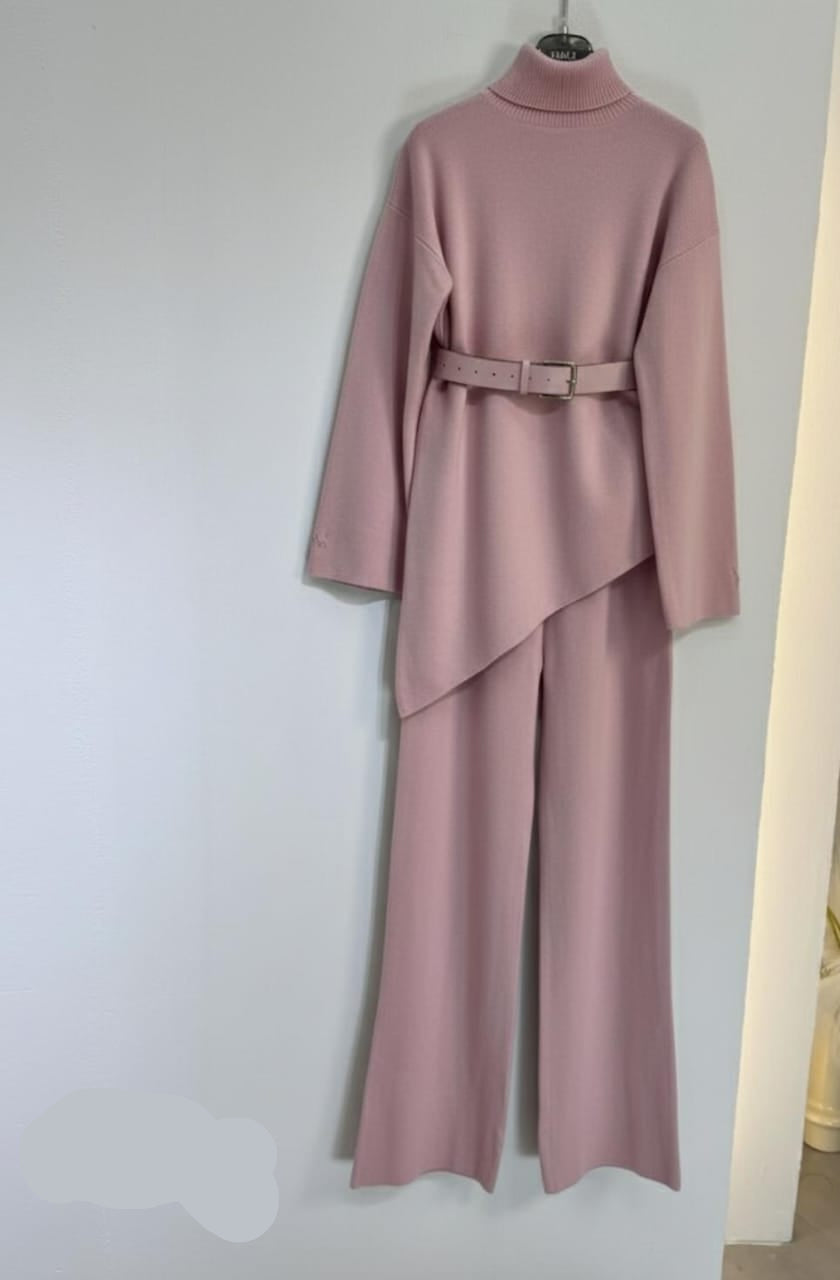 The Asymmetric Heavy Woolen Set FT517