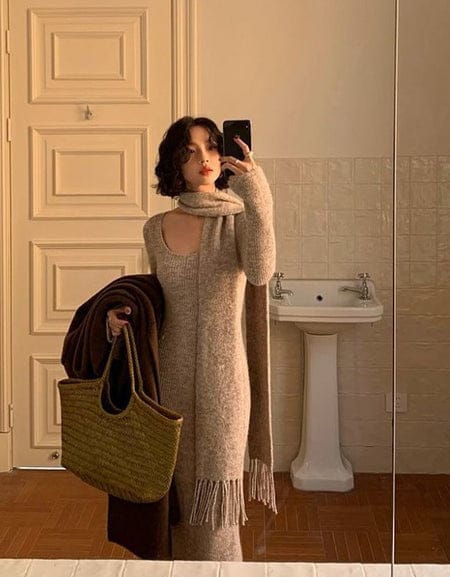 Warm Dress with Mufler FT520