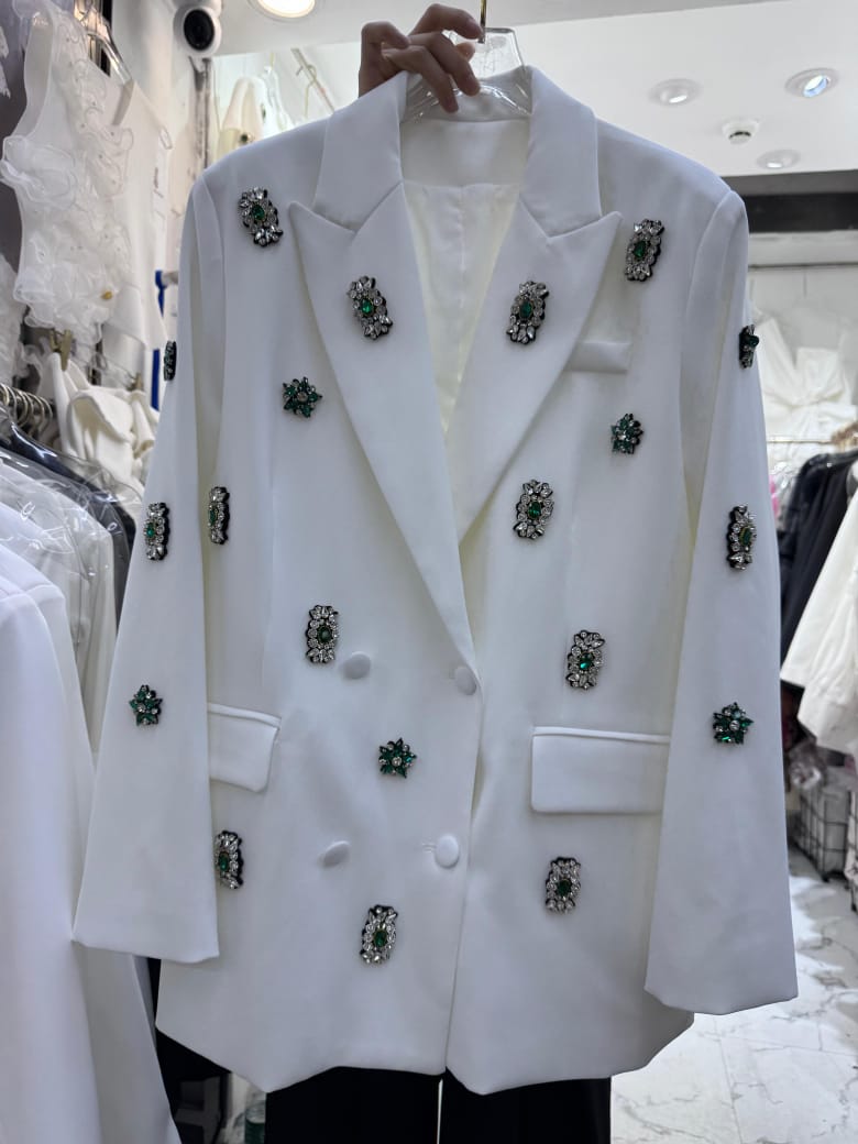 The Statement Gem Blazer FT535