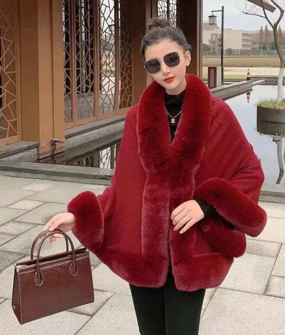 Beautiful Warm Fur Cape FT543