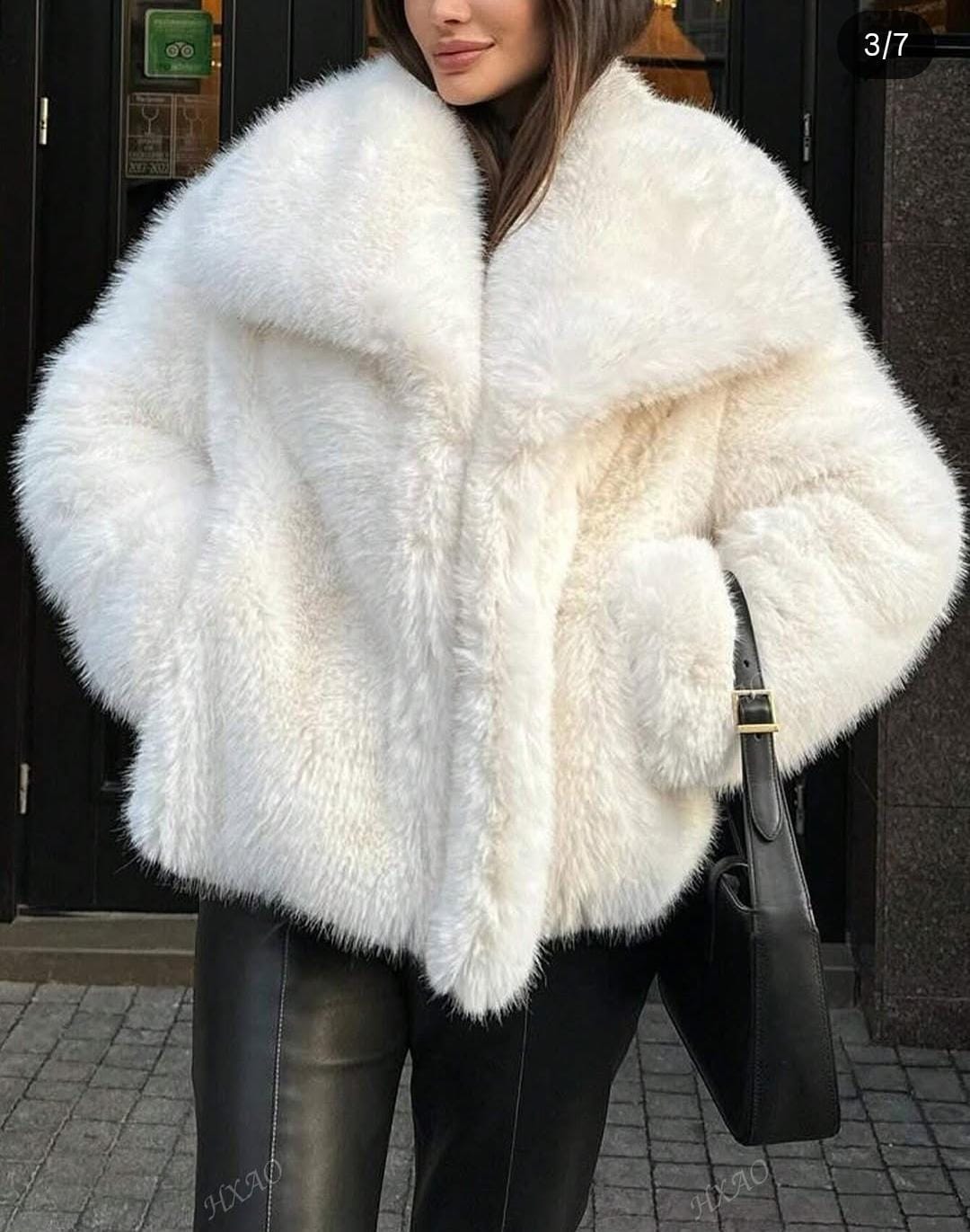 Elegant Henry Fur Coat/Jacket FT557