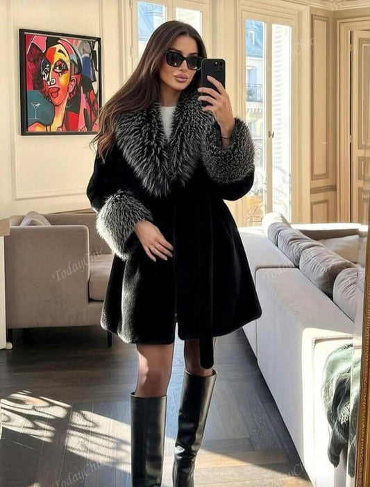 Stunning Fur Coat With Belt FT587